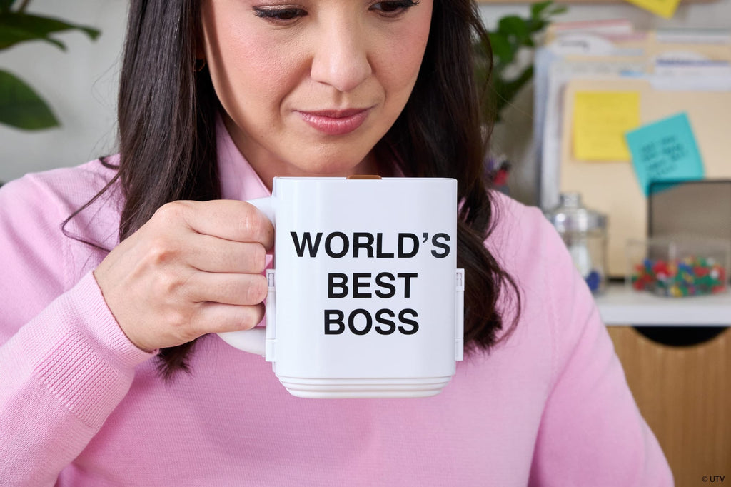 Polly Pocket X The Office Best Boss Mug Compact, Dunder Mifflin Character Set Collectible Toy
