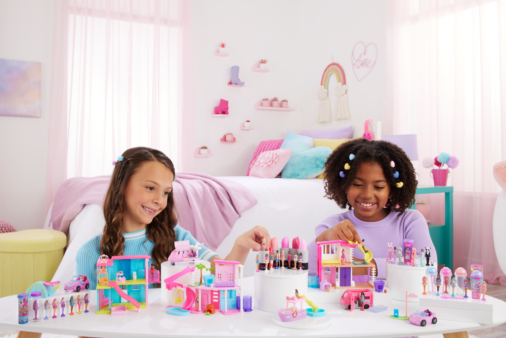 Barbie Mini BarbieLand Vehículo para Muñecas Yate de los Sueños