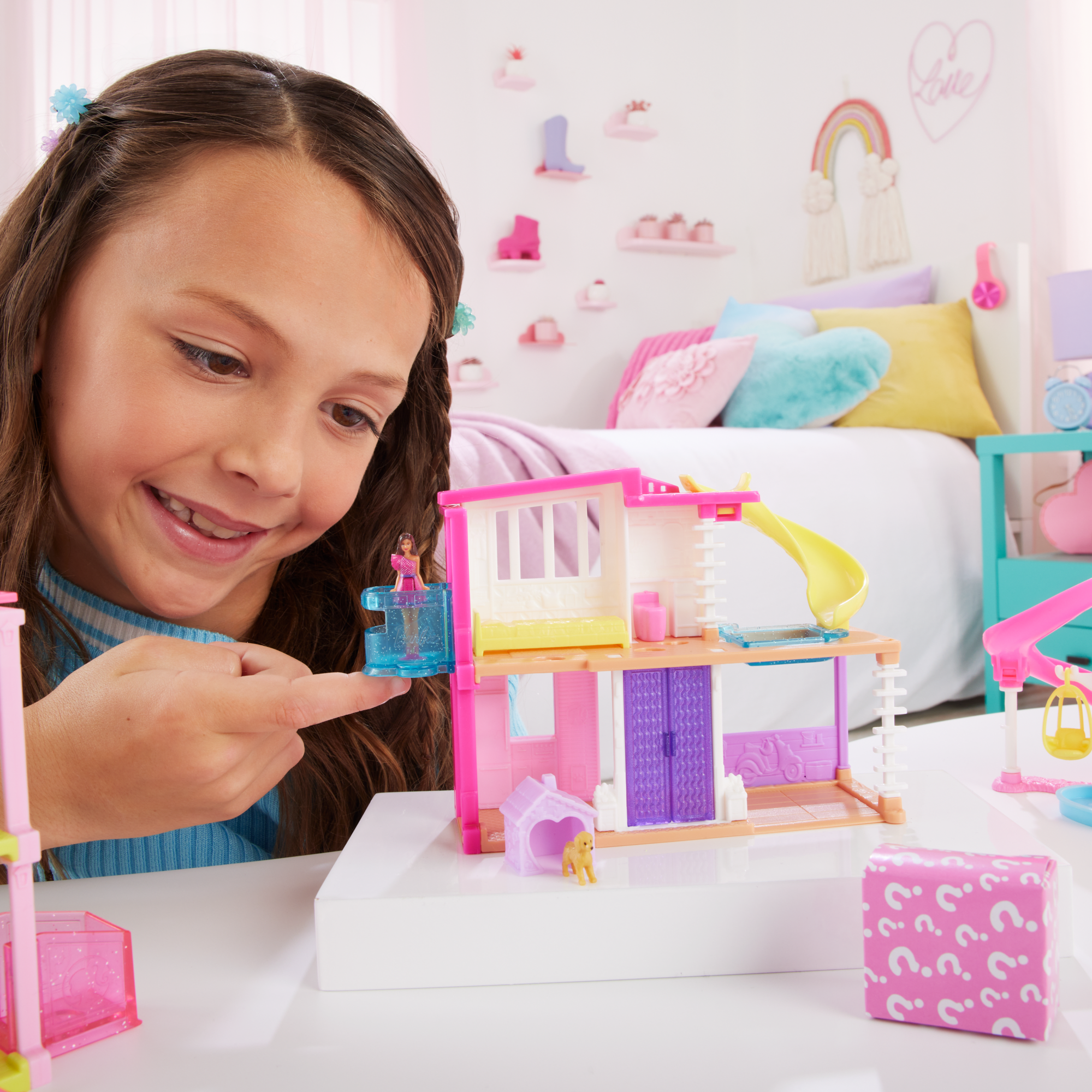 Barbie  Mini Barbieland  Coffrets  Maison de Poupée, Poupée 3,81 Cm